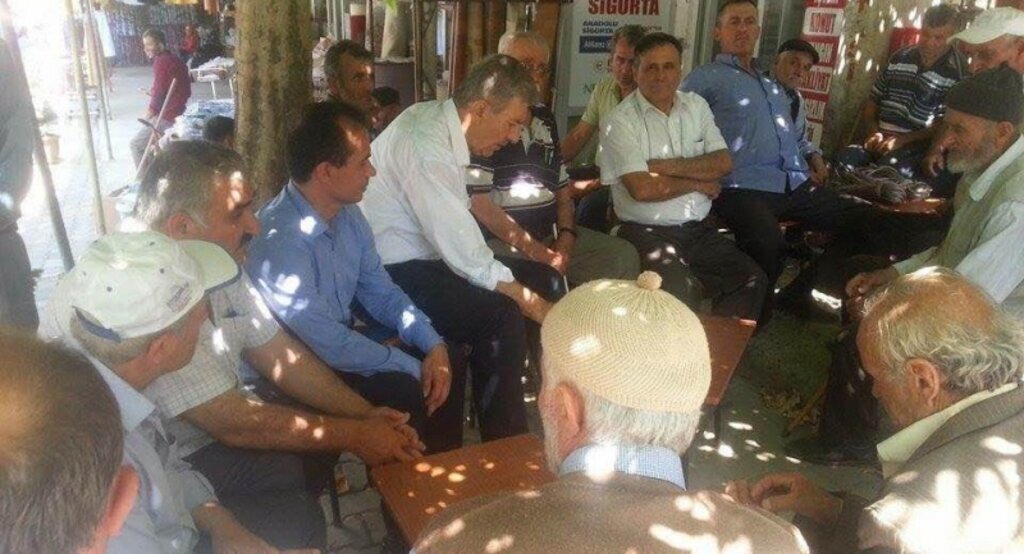 Milletvekili Demircan Kavak Esnafıyla hasret giderdi