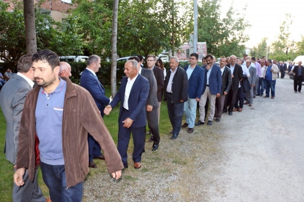 Milletvekili Fuat Köktaş'tan babaocağında iftar programı