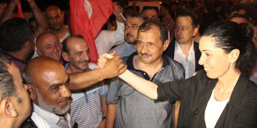 Milletvekili Karaaslan: 'Kimse bu milletin iradesiyle oyun oynayamaz'