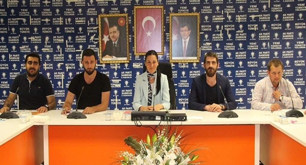 Milletvekili Karaaslan: AK Gençlik bilgi ve fikirleriyle siyaset yapıyor