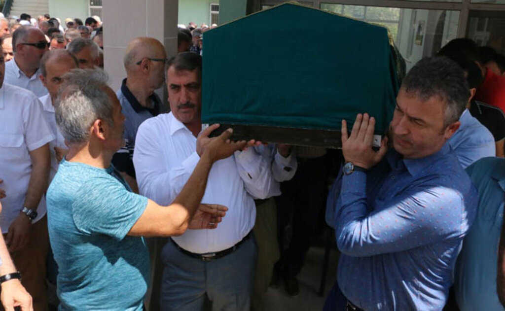 Milletvekili Köktaş, Milletvekili Kurt'un acısına ortak oldu