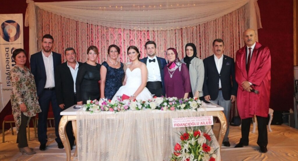 Milletvekili Köktaş, genç çiftlerin mutluluklarına ortak oldu