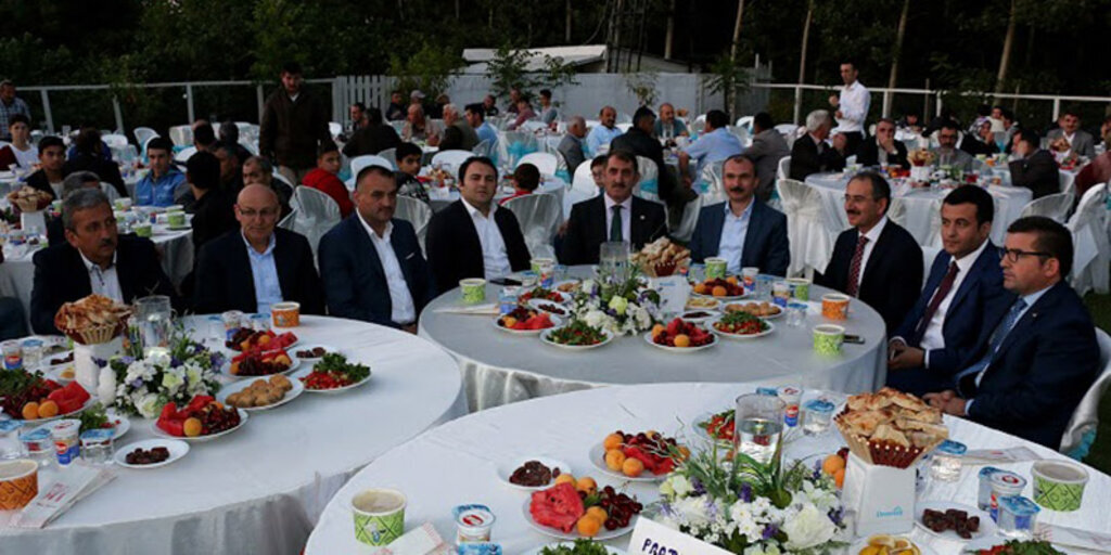Milletvekili Köktaş'tan geleneksel iftar yemeği