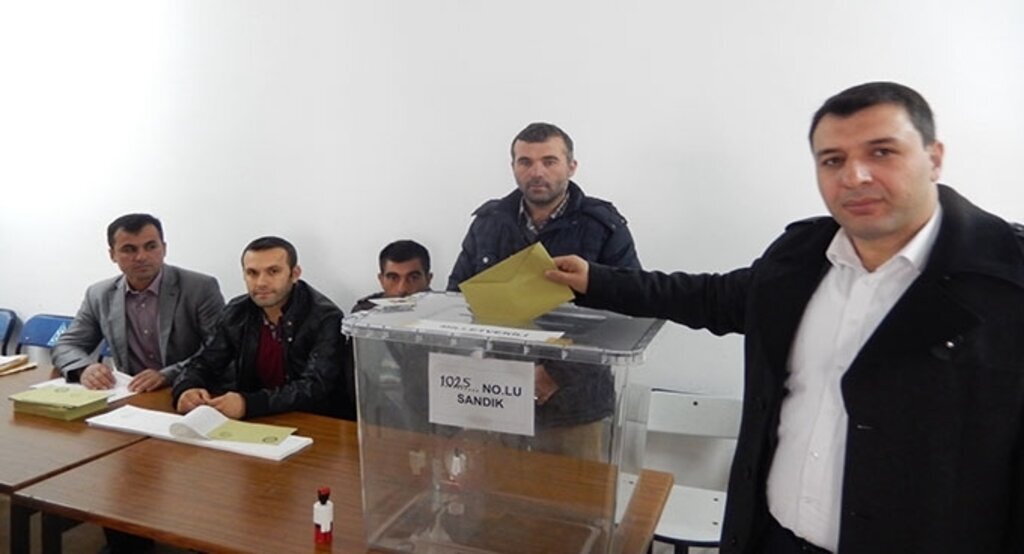 Milletvekili Kurt oyunu kullandı