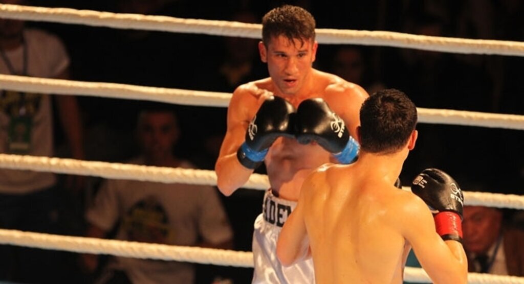 Milli Boksör Adem Kılıçcı'dan tarihi başarı