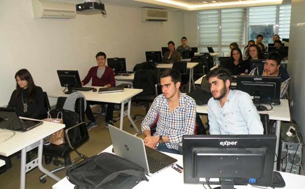 MMO'dan Öğrenci Üyelerine Cad/Cam Eğitimi