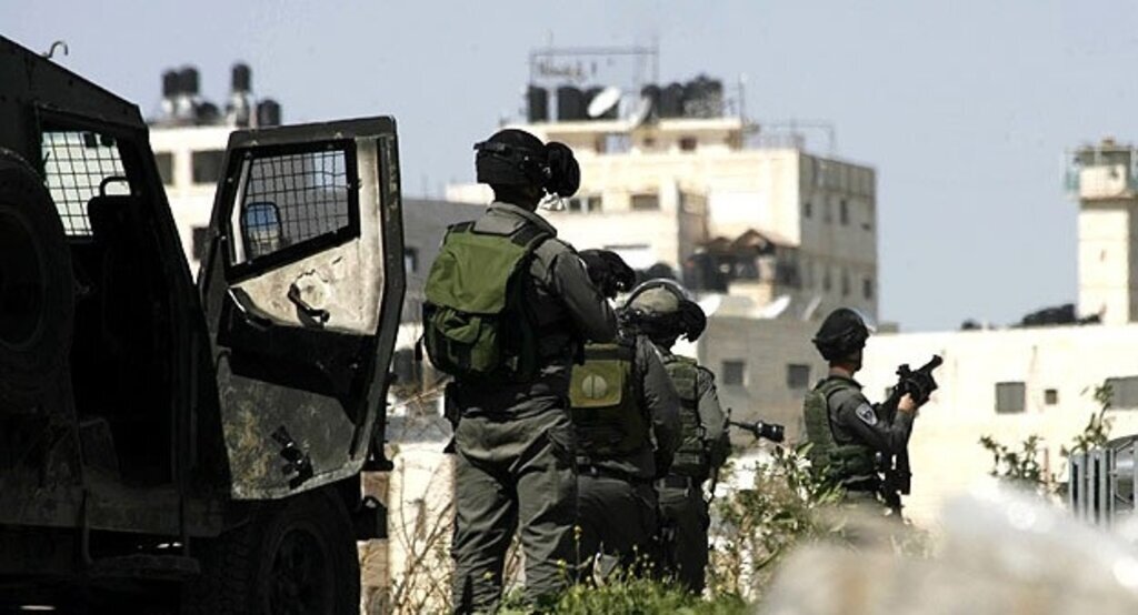 Oğlunu yakalamaya gidip babasını öldürdüler