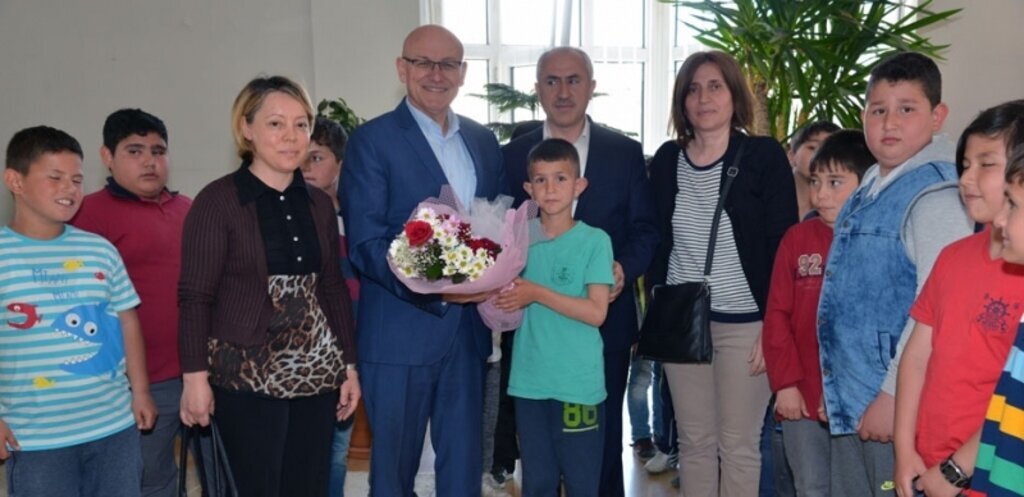 Öğrencilerden Başkan Kul’a zor sorular?