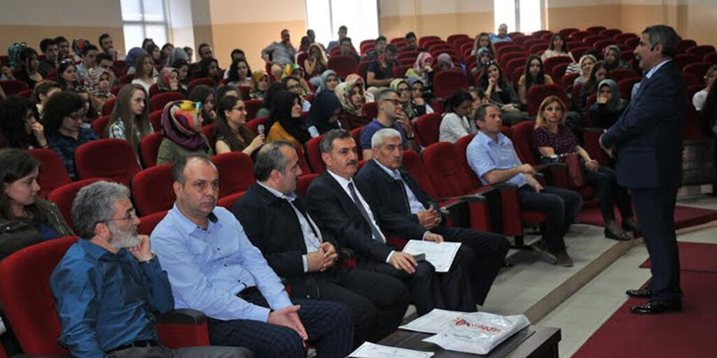 Öğrencilere ‘Kamu’da Ahlak, Adalet ve Etik Değerler’in önemi anlatıldı