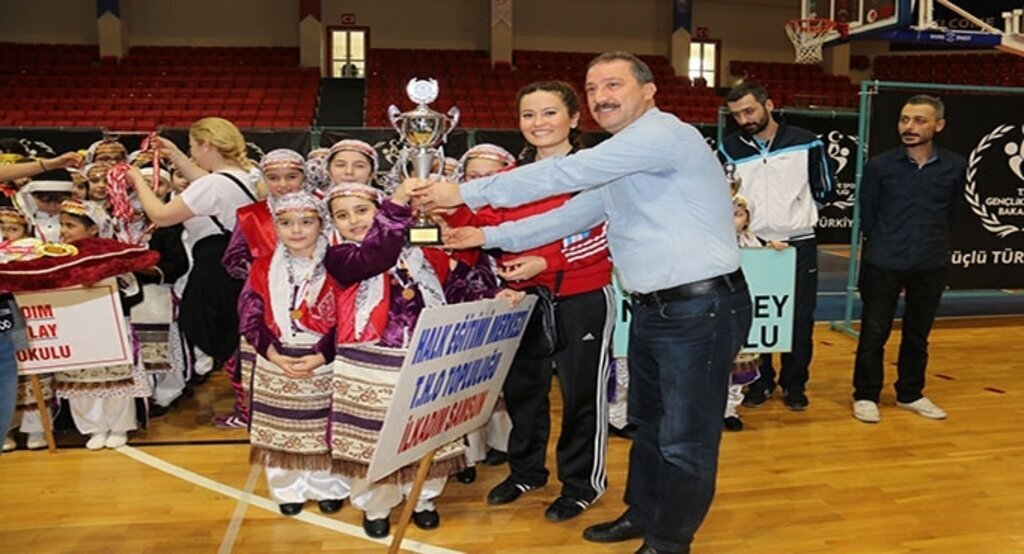 Okul sporları halk oyunları il birinciliği sona erdi