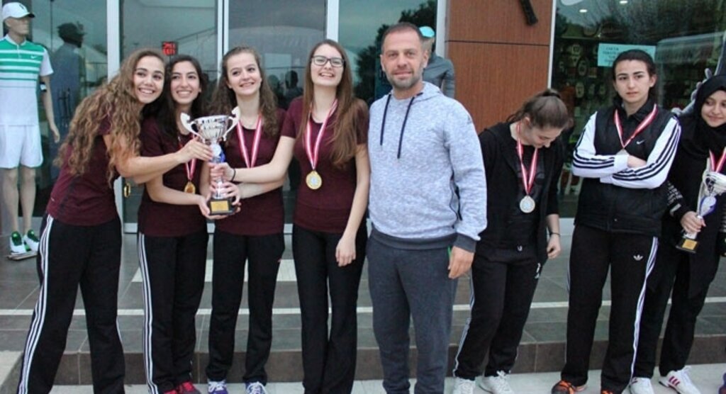 OKUL SPORLARI TENİS İL BİRİNCİLİĞİ MÜSABAKALARI SONA ERDİ