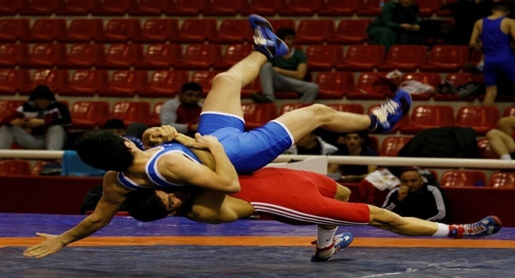 Okulsporları Güreş Gençler(A) Grup müsabakaları başladı