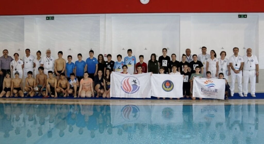 Okulsporları Yıldızlar Yüzme İl Birinciliği başladı