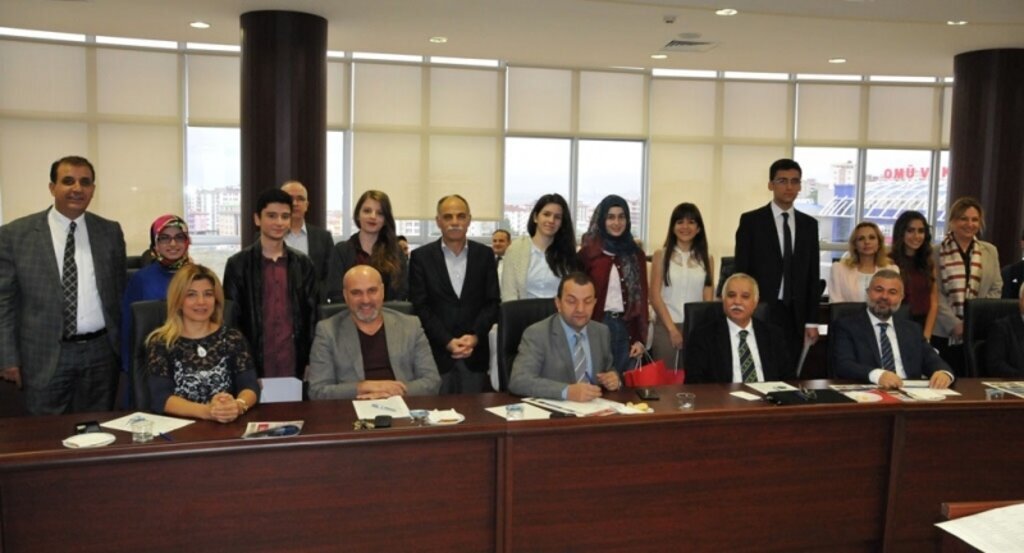 OMÜ’yü Birincilikle kazanan öğrenciler başarı belgelerini aldı