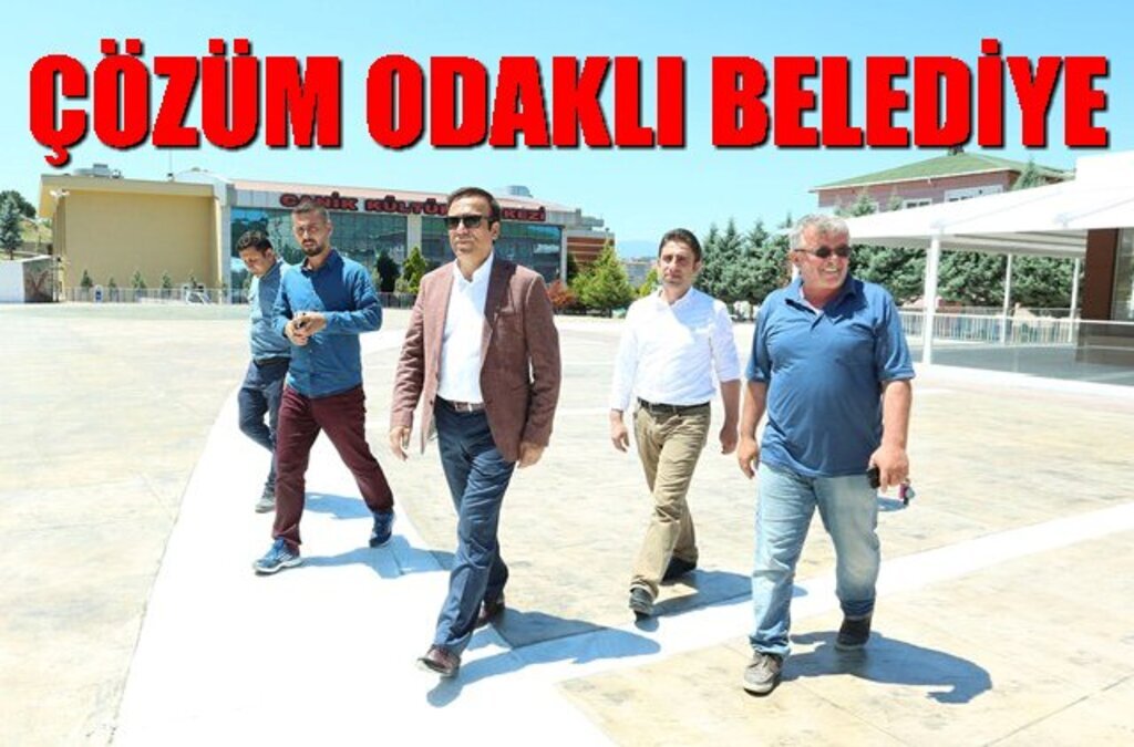 Önce dinliyor, sonra inceliyor