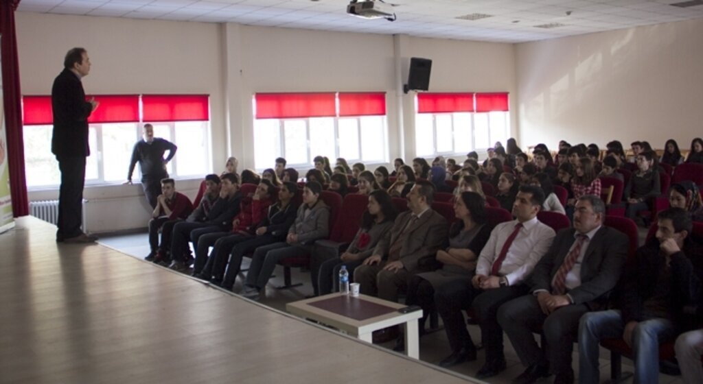 'Organ Bağışına Genç Dokunuş' 17 ilçe 17 konferans projesi