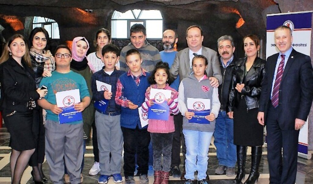 Özel Eğitim Öğrencileri Seramik ve Ebru Sanatı ile Tanıştı