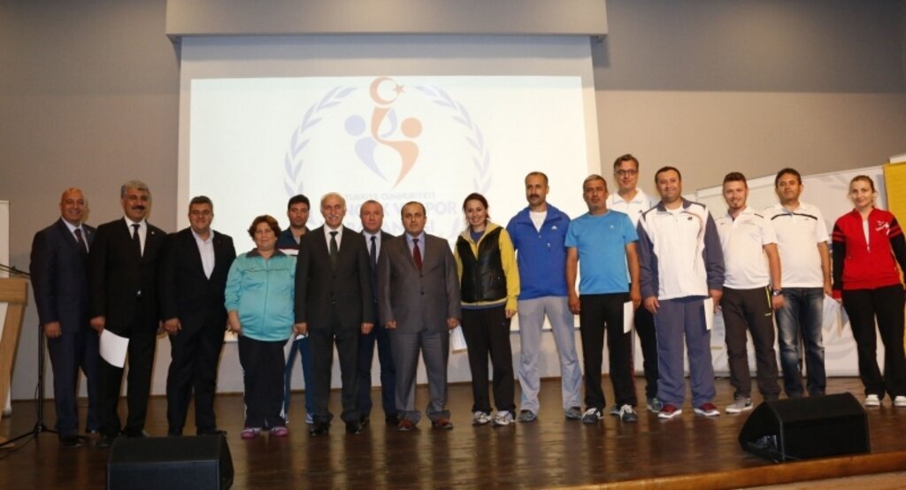 Özel sporcular Türkiye Futbol Şampiyonası açılış töreni gerçekleştirildi