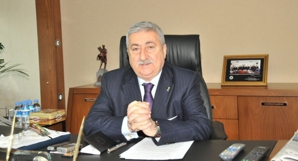 Palandöken: Gençler online site yerine esnafı tercih etsin