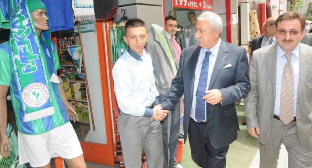 Palandöken: ‘Yaz sezonu bitmeden alışverişinizi yapın’