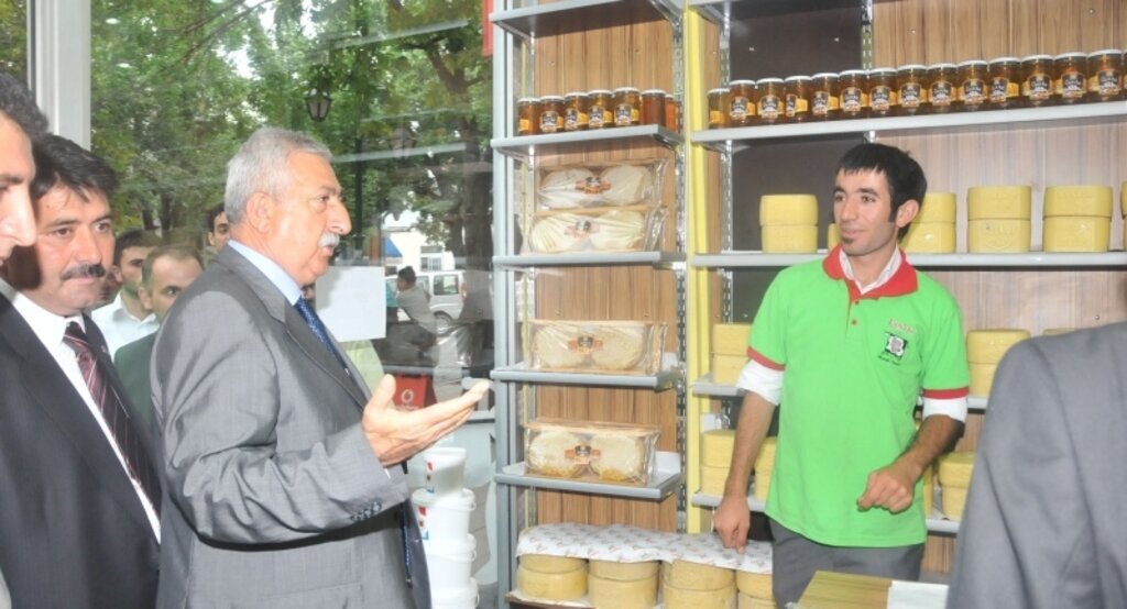 Palandölken: 'İnsanımız tatmadan peynir almaz'