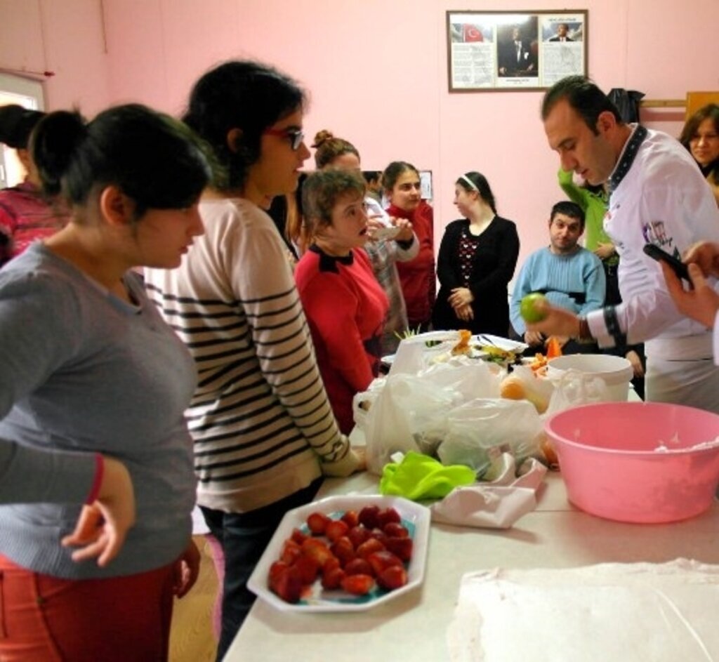 Pastalara sevgi katacaklar