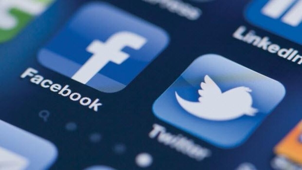 Patlamadan sonra Facebook ve Twitter yavaşladı