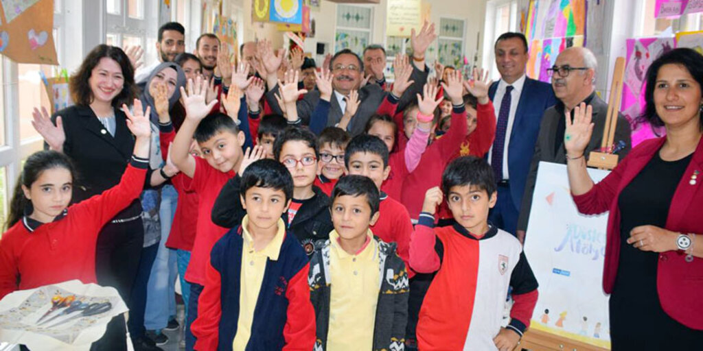 Paylaşım Haftası ve Düşler Atölyesi sergisi açıldı