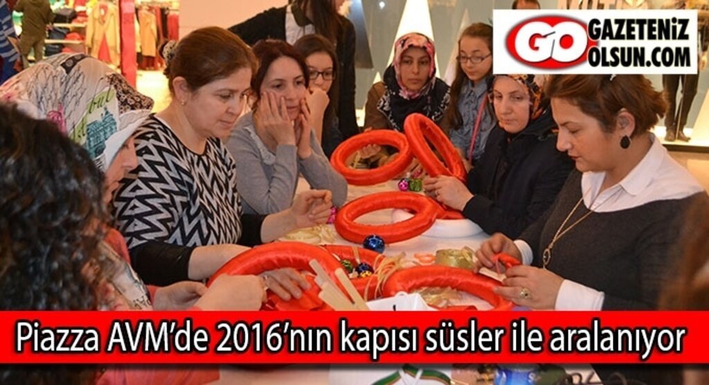 Piazza AVM’de 2016’nın kapısı süsler ile aralanıyor