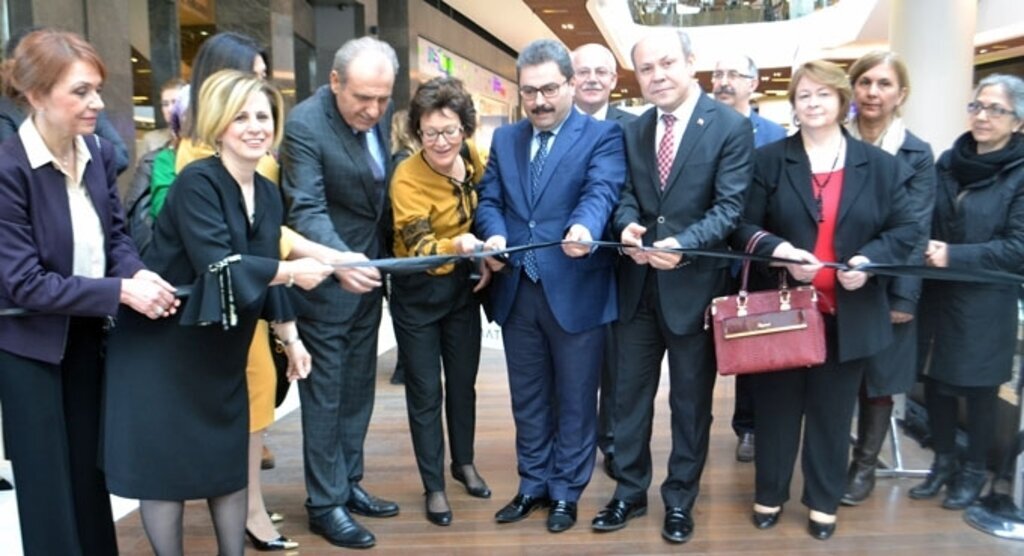 Piazza AVM’de 'Kadına Yönelik Şiddet' Sergilendi