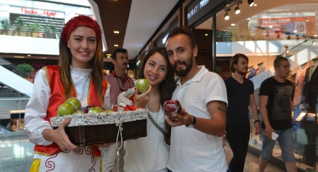 Piazza AVM’den lezzetli alışverişler ve tatlı düşler