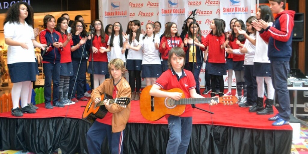 Piazza Çocuk Şenliği Başlıyor