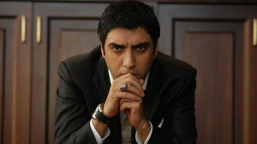 Polat Alemdar'a zor soru: Darbeyi tahmin ettin neden söylemedin?