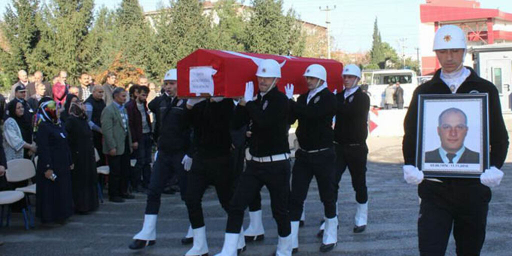 Polis memuru Fatih Hacıeyüpoğlu son yolculuğuna uğurlandı