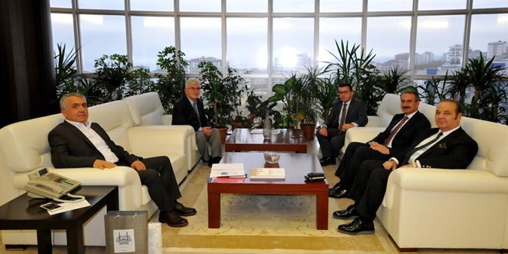 Rektör Bilgiç’e Çarşamba protokolünden kutlama ziyareti