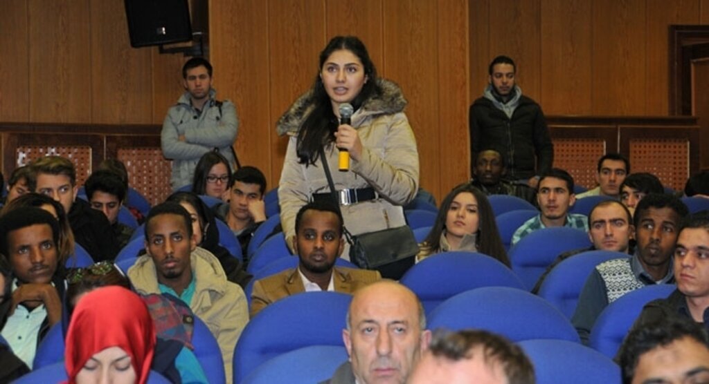 Rektörle Uluslararası Öğrenciler Buluşması'nın 4.sü yapıldı