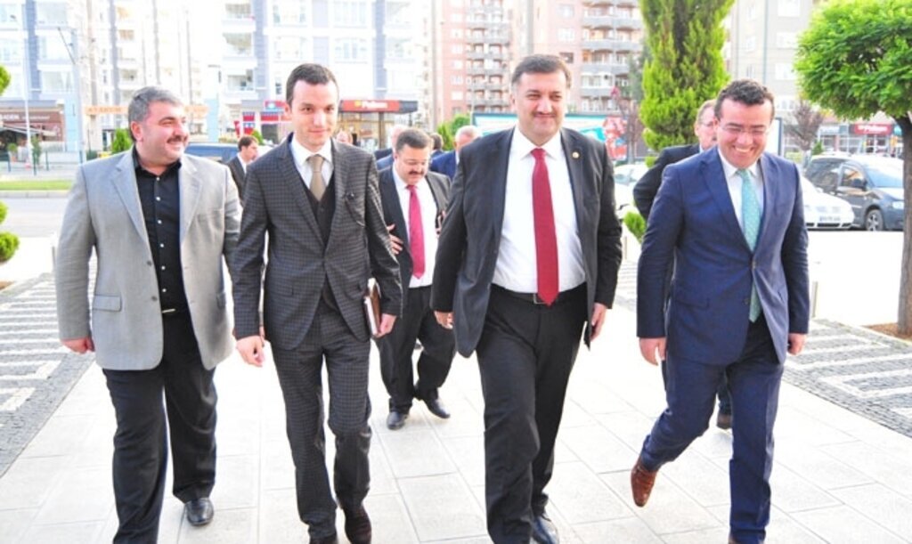 Rize Milletvekili Hasan Karal'dan Atakum Belediyesi'ne ziyaret