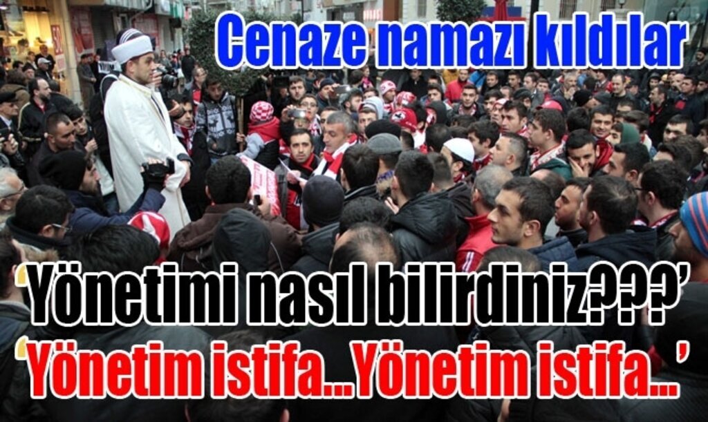 'Şahsi hesap ve çıkarları sebebiyle istifa etmemektedirler'