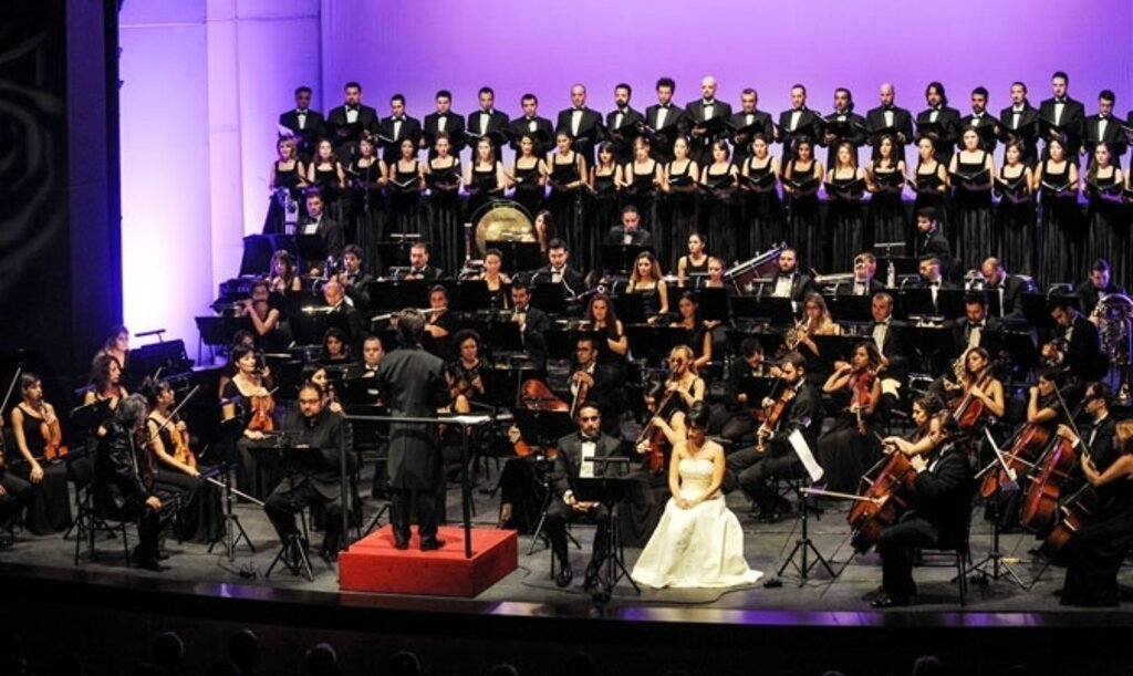 SAMDOB, perdelerini 'Carmina Burana' konseri ile açtı