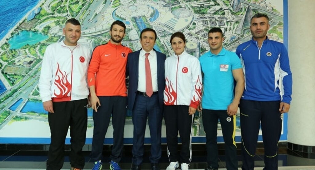 Şampiyonlardan Genç ve Usta’ya ziyaret