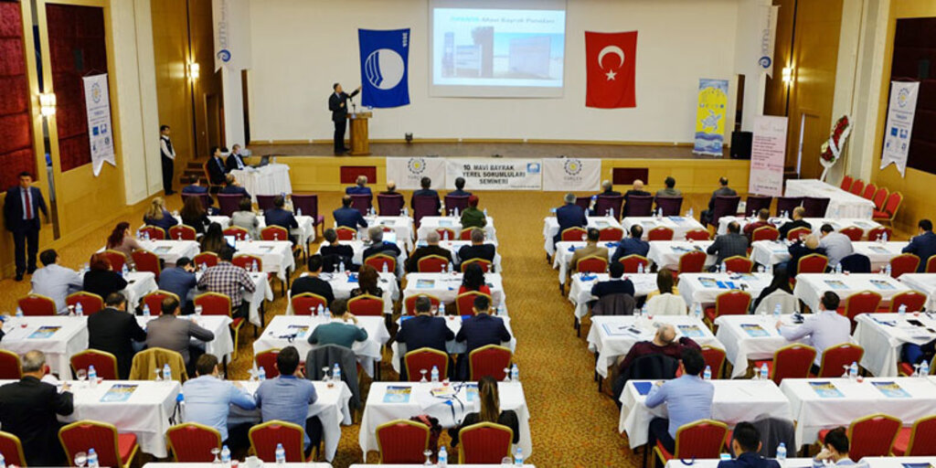 Samsun Büyükşehir Belediyesi Mavi Bayrak Seminerine katıldı