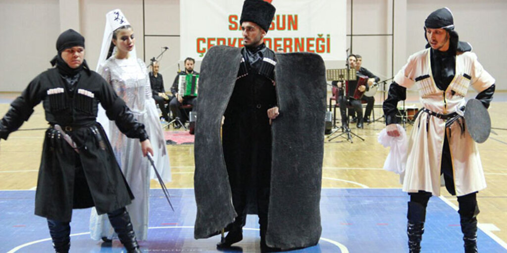 Samsun Çerkes Derneği Geleneksel Kafkasya gecesi 
