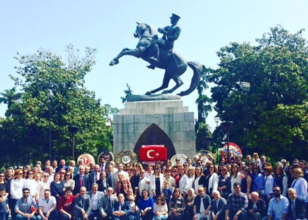 Samsun Eczacı Odası'dan iki kutlama birarada