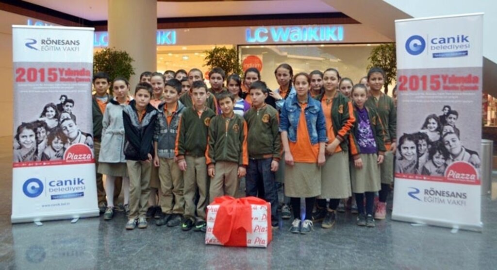 Samsun Piazza AVM çocukları mutlu etmeye devam ediyor