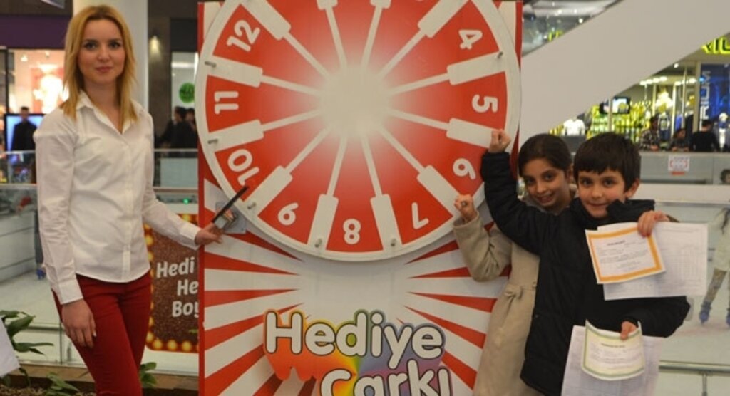 Samsun Piazza Hediye Çarkı Bu Kez Çocuklar İçin Dönüyor