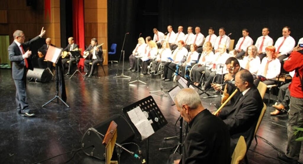 Samsun Sakatlar Derneği Türk Halk Müziği Korosu'ndan muhteşem konser