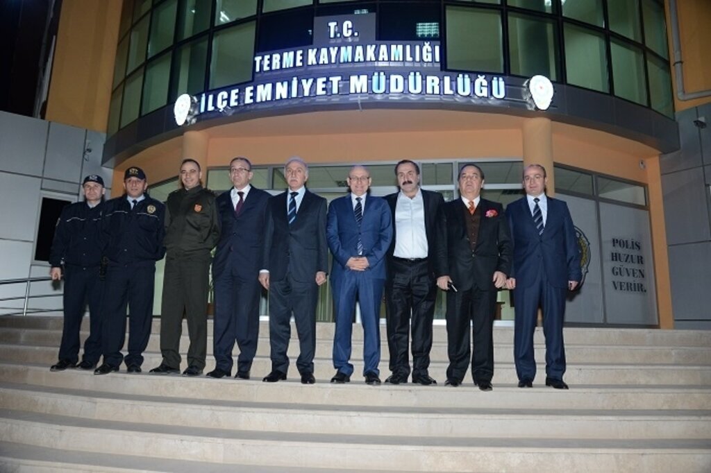 Samsun Valisi İbrahim Şahin Terme İlçe Emniyet Müdürlüğünü ziyaret etti