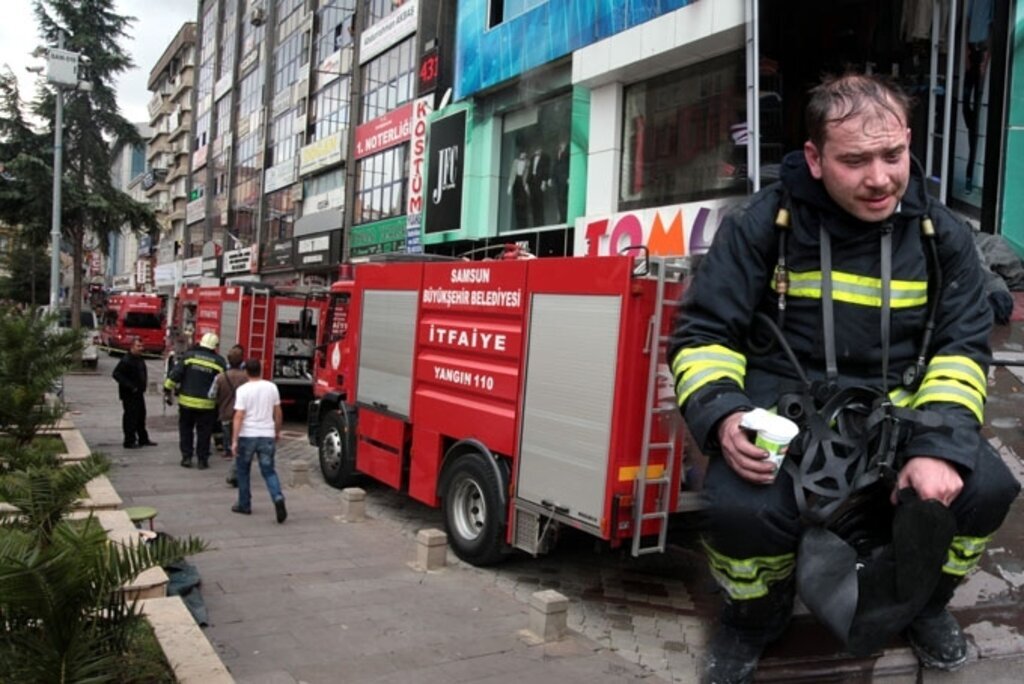 Samsun'da giyim mağazasında yangın