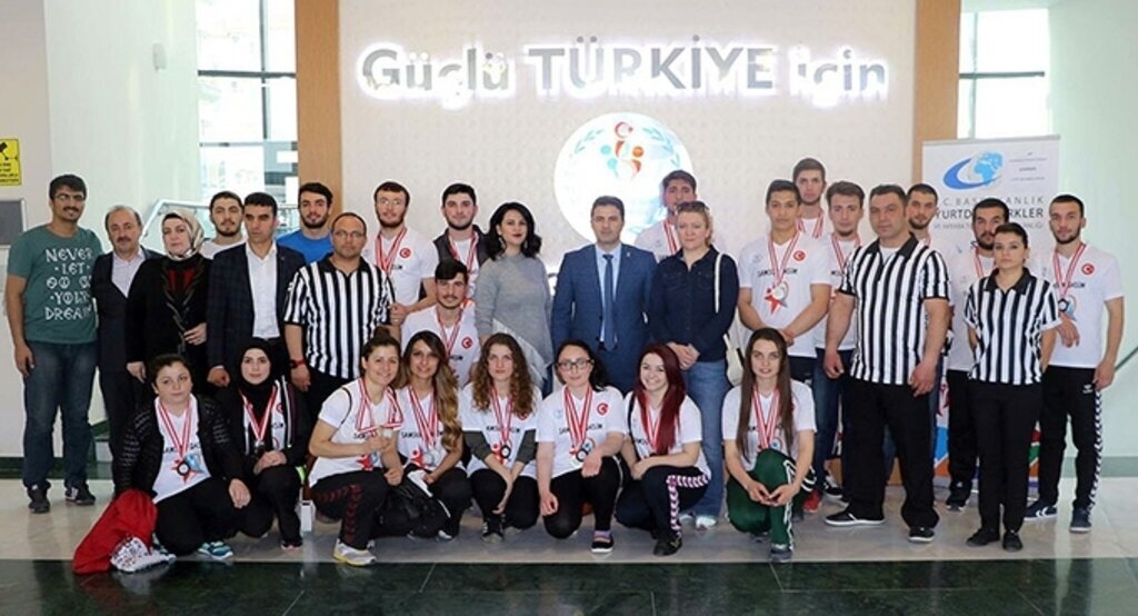 Samsun'da KYK öğrencileri hünerlerini sporda gösteriyor
