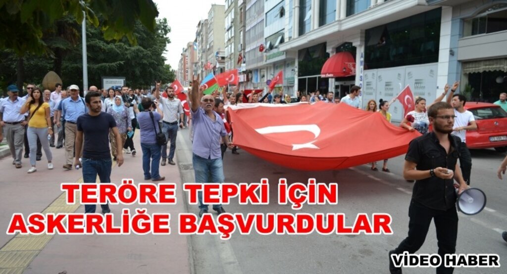 Samsun'da terörü lanetleyenler askerlik şubesine gönüllü başvurdu